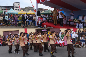 All Out! SMK Negeri 1 Bitung Turunkan 18 Regu di Gerak Jalan HUT RI Ke-81