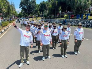 Dinas PUTR Bitung Tampil Solid di Gerak Jalan HUT RI ke-81, Kadis Rizal Sompotan Pimpin Barisan Inti