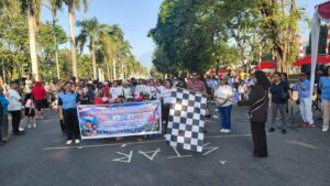 Nomor Dada 060 Jadi Sorotan, TK Negeri Komersot Semarakkan Jalan Gembira HUT RI ke-81 di Bitung