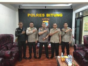 Bid Humas Polda Sulut Turun ke Polres Bitung, Kapolres Arie Sulistyo Tegaskan: Informasi Akurat Kunci Kepercayaan Publik