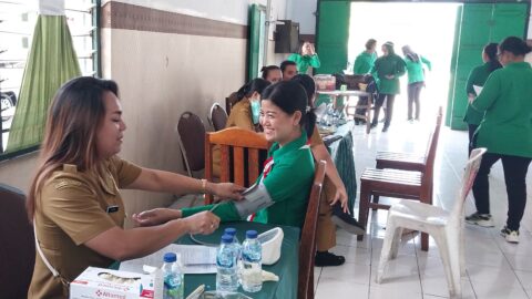 Persit Kodim 1310/Bitung Semarakkan HUT ke-81 RI, Olahraga Bersama hingga Pemeriksaan Kesehatan Gratis