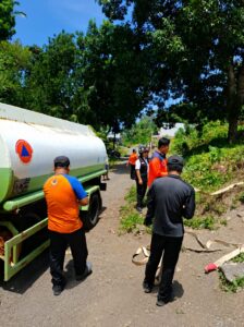 BPBD Bitung Bergerak Cepat Salurkan Air Bersih, Antisipasi Dampak Kemarau Panjang
