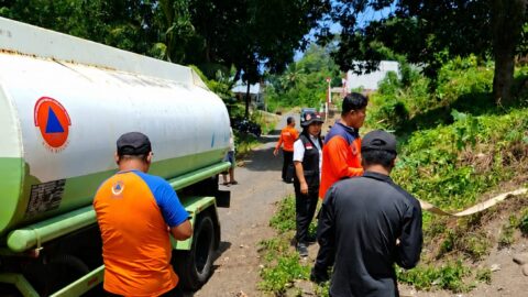 BPBD Bitung Bergerak Cepat Salurkan Air Bersih, Antisipasi Dampak Kemarau Panjang