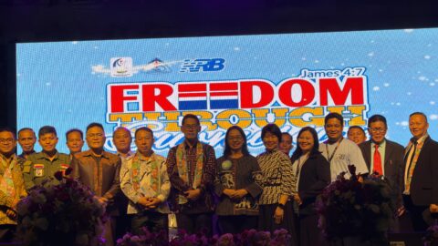 KKR GPdI di Bitung, Wali Kota Hengky Honandar Hadir, Reinhard Wariki Ajak Generasi Muda Jauhi Narkoba dan Miras