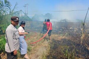 Waspada! Pembakaran Sampah Pemicu Kebakaran Lahan di Samping Jalan Tol Bitung