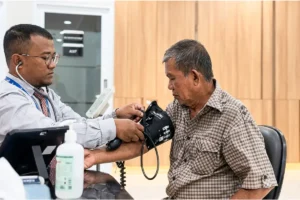 Sambut HUT ke-81 RI, Klinik Mata SMEC Bitung Gelar Operasi Katarak Gratis