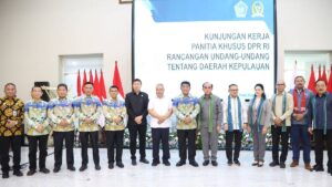 Gubernur Yulius Selvanus Dorong Dana Khusus bagi Daerah Kepulauan