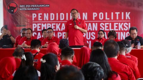 Richard Sualang Ketua DPC PDIP Manado saat FPT dan wawancara calon Ketua Ranting