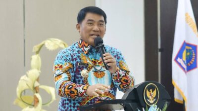 Gubernur Sulawesi Utara Yulius Selvanus memberikan sambutan pada Rakerda Pembangunan Pertanian dan Apel Siaga Penyuluh Pertanian Sulut.