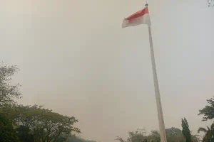 Minahasa Utara Berkabut, Asap Kebakaran Kaki Gunung Klabat Mulai Terlihat dari Pusat Pemerintahan