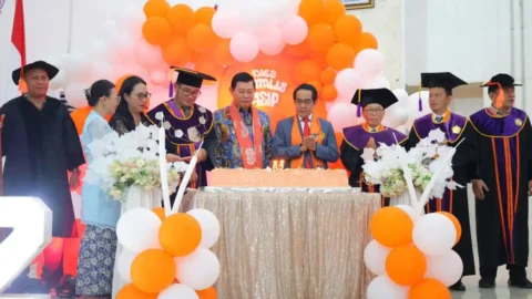 Berinovasi untuk Demokrasi, Prestasi Langka Warnai Perayaan Dies Natalis ke-62 FISIP Unsrat