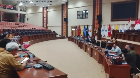 Amir Liputo Soroti Kerusakan RS ODSK, Tahlis Gallang Akui Pengelolaan Keuangan Masih Jadi Kendala