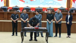 Tandatangani Nota Kesepakatan Perubahan KUA-PPAS Sulut, Gubernur Yulius Selvanus: Harus Fokus pada Kesejahteraan Rakyat