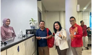 Hari Pelanggan Nasional 2026, BRI RO Manado Hadirkan Nuansa Adat dan Beri Kejutan Manis