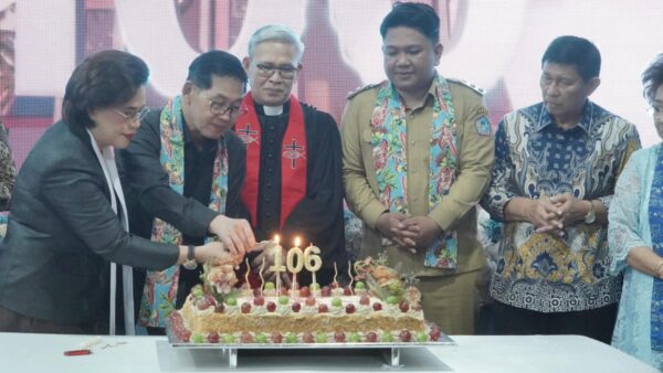 HUT ke-106 GMIM Imanuel Sagerat, Hengky Honandar Serukan Penguatan Iman dan Waspada Kebakaran