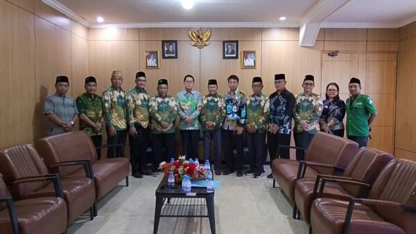 PCNU Bitung Temui Wali Kota Hengky Honandar, Laporkan Hasil Muktamar dan Bahas Pelantikan 2026–2031