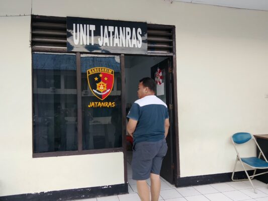 Dilaporkan Richaed Mamuntu, Anto Pasa Kooperatif Penuhi Panggilan Polres Bitung 11 Dilaporkan Richaed Mamuntu, Anto Pasa Kooperatif Penuhi Panggilan Polres Bitung
