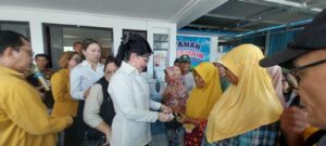 CEP Turun Langsung Pantau Bantuan Beras di Bitung, Pastikan Tepat Sasaran hingga Desember