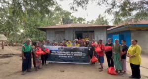 Bantuan dari Bitung Tiba di NTT, Tim Malukade Disambut Hangat Warga Maumere