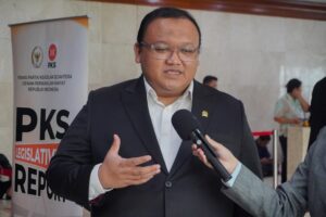 Kasus MBG Jadi Alarm, PKS Desak BGN Bertindak
