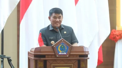 Gubernur Yulius Selvanus memberikan sambutan tentang anggaran Sulut yang tidak boleh boros dan program tumpang tindih