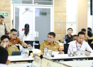Perjuangkan Akses Listrik di Desa, Plt Bupati Sitaro Heronimus Makainas Ikut Bahas Program Lisdes