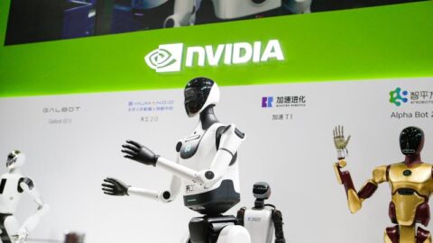 Foto yang diabadikan pada 17 Juli 2025 ini menunjukkan robot-robot di stan Nvidia dalam Pameran Rantai Pasokan Internasional Tiongkok (China International Supply Chain Expo/CISCE) ketiga di Beijing, ibu kota Tiongkok. (Xinhua/Ding Hongfa)
