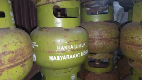 Tabung LPG 3 kilogram bersubsidi terkait usulan subsidi energi dalam RAPBN 2027