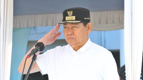 Victor Mailangkay yang mengundurkan diri dari Partai NasDem pada 29 September 2026.