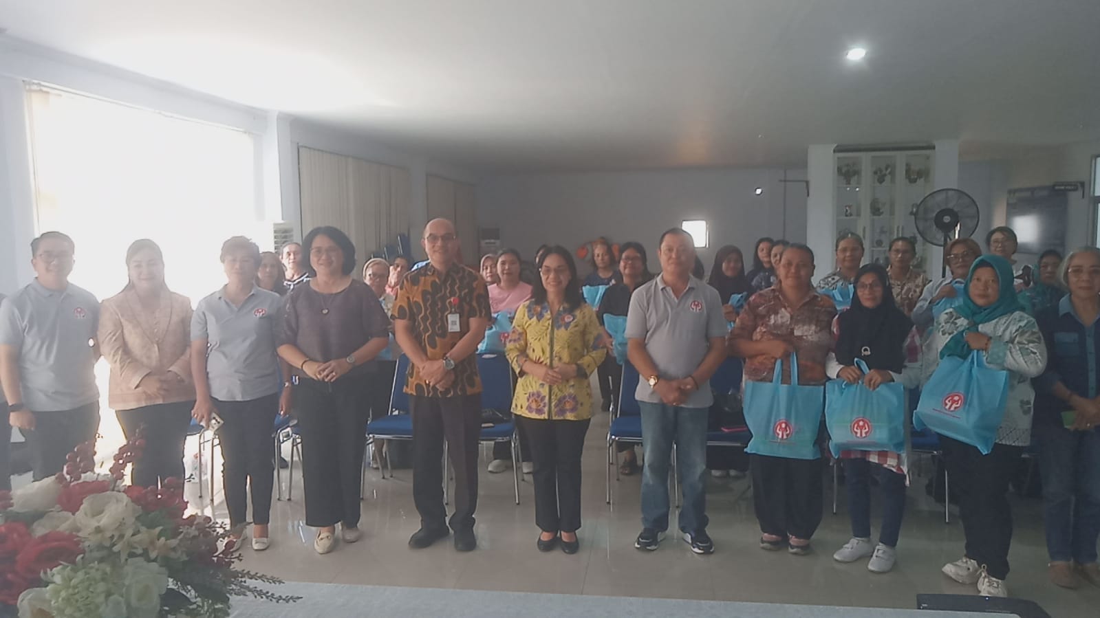 Dekranasda Bitung Genjot Ekonomi Kreatif, Ellen Honandar Dorong Kerajinan Benang Rajut Jadi Peluang Usaha Bernilai Tinggi