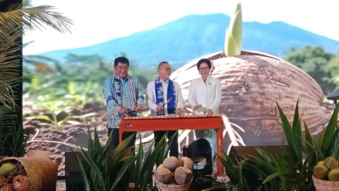 World Coconut Day 2026 di Manado, Zulkifli Hasan Ungkap Rencana Besar Pemerintah Kembangkan Kelapa Rakyat