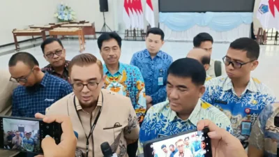 Urai Antrian di SPBU, Gubernur Yulius Selvanus Pastikan 5 Juta Liter Pertalite Tiba Sore ini