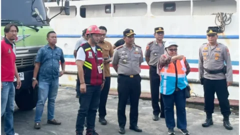 Pelindo Manado Atur Pendamping Penumpang Prioritas dan Jam Pengiriman Barang