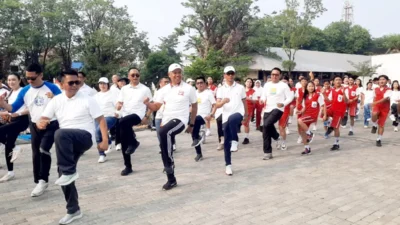 OJK SulutGo Ingatkan Pelajar Kelola Uang dan Menabung Sejak Dini