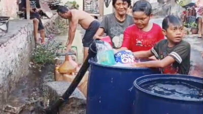Delapan Tahun Menanti, Era Heronimus Makainas Air Bersih Kembali Mengalir di Bahu Namitung